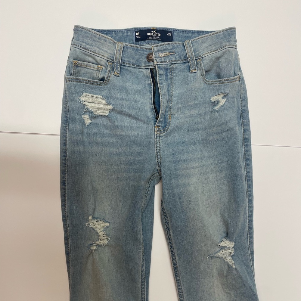Hollister High-rise Flare Light Blue Jeans Size 0R w25R. Teens - Picture 2 of 8